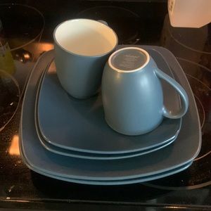 Noritake Colorwave Blue - dinner/salad/mug x2 (one dinner plate chipped)